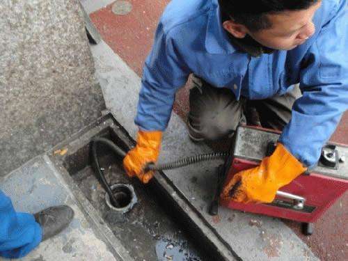 双清疏通下水道